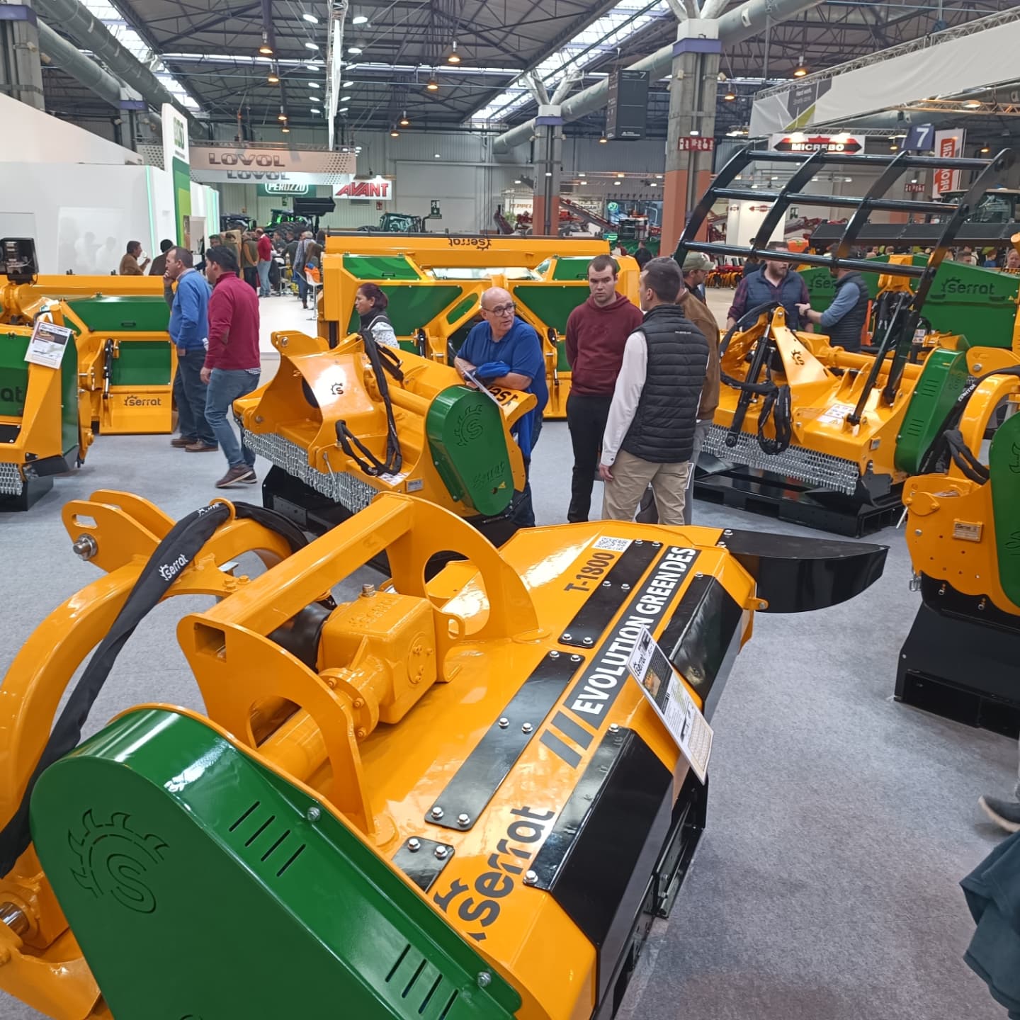 Maquinaria para la industria agrícola, forestal, ganadera y construcción